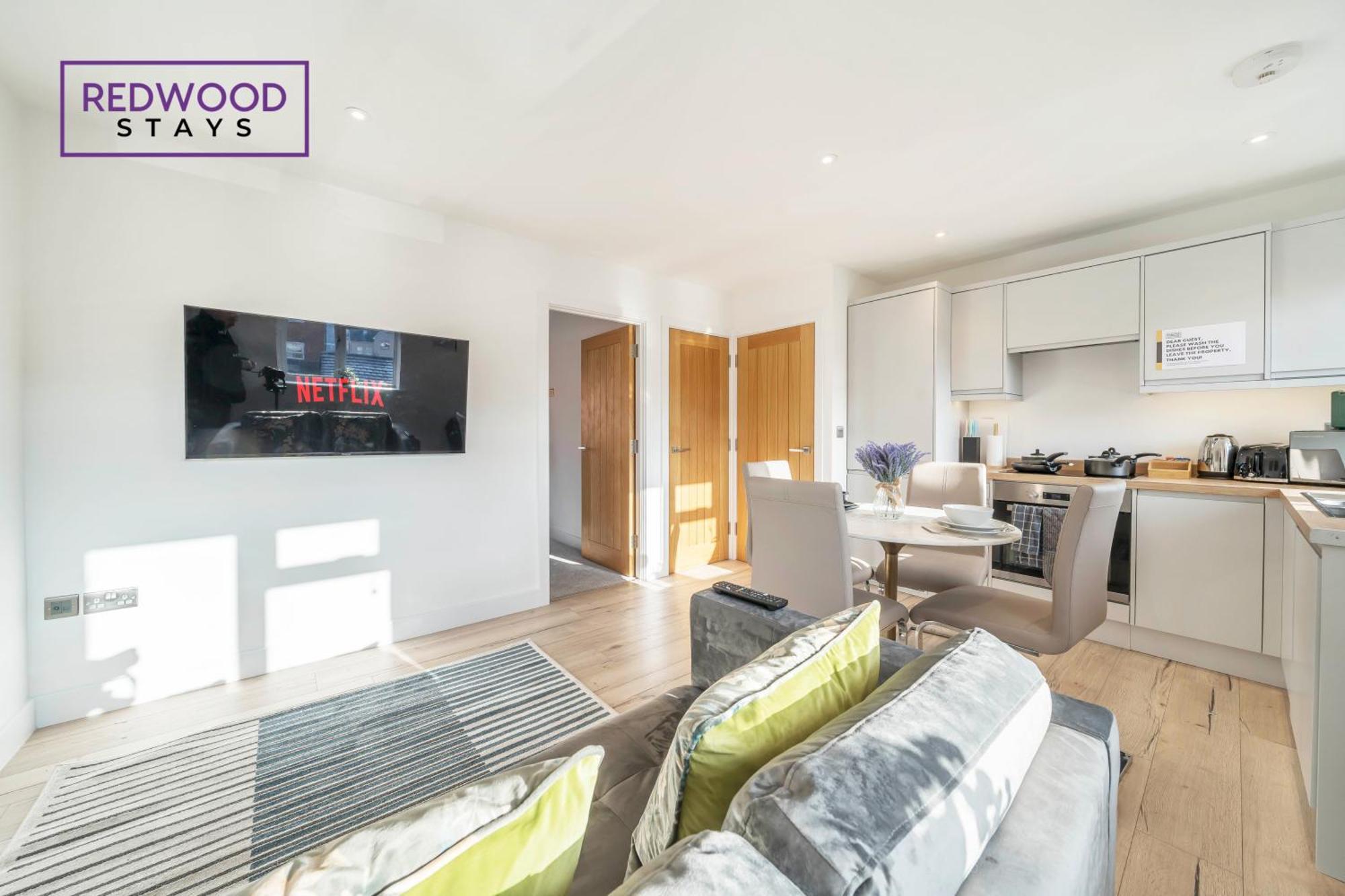 Modern Serviced Apartments For Contractors & Families With Free Parking, Wifi & Netflix By Redwood Stays Basingstoke Luaran gambar