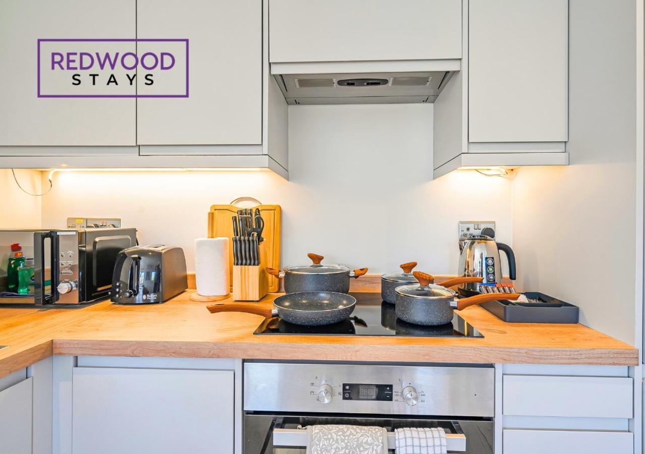 Modern Serviced Apartments For Contractors & Families With Free Parking, Wifi & Netflix By Redwood Stays Basingstoke Luaran gambar