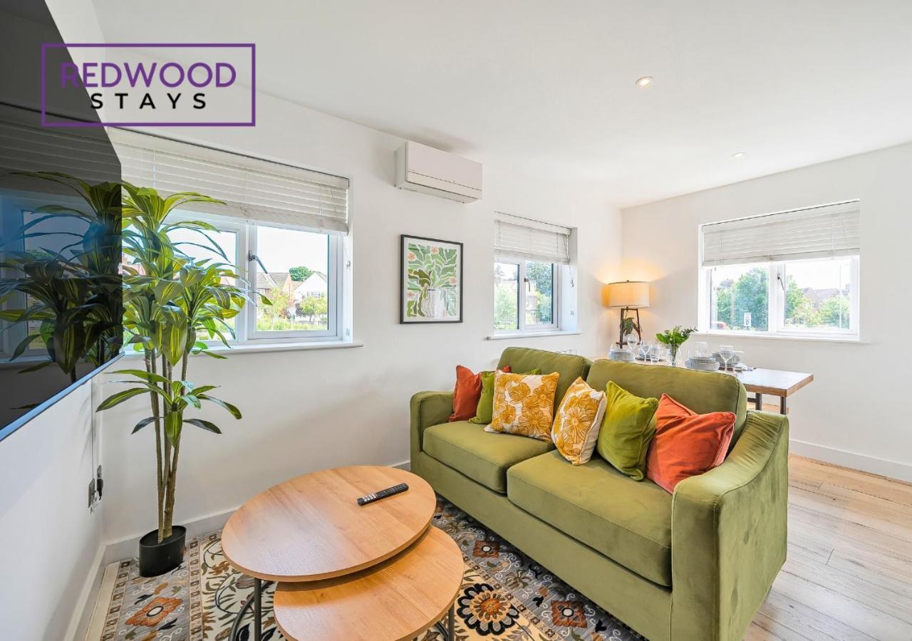 Modern Serviced Apartments For Contractors & Families With Free Parking, Wifi & Netflix By Redwood Stays Basingstoke Luaran gambar